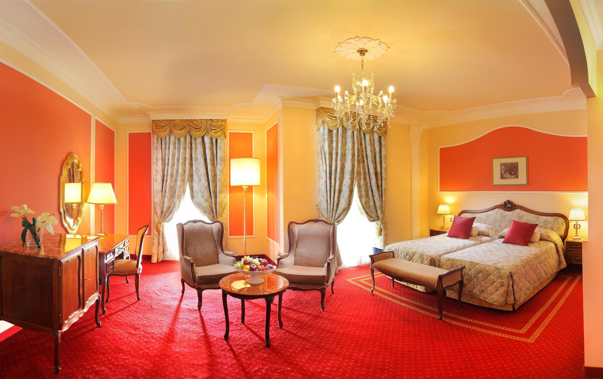 Grand Hotel Trieste & Victoria Abano Terme Zewnętrze zdjęcie A suite at the Hotel de l'Europe