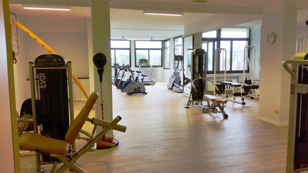 Grand Hotel Trieste & Victoria Abano Terme Zewnętrze zdjęcie The gym at the University of Roehampton