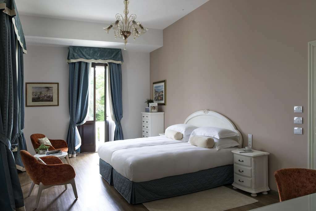 Grand Hotel Trieste & Victoria Abano Terme Pokój zdjęcie A room at the hotel
